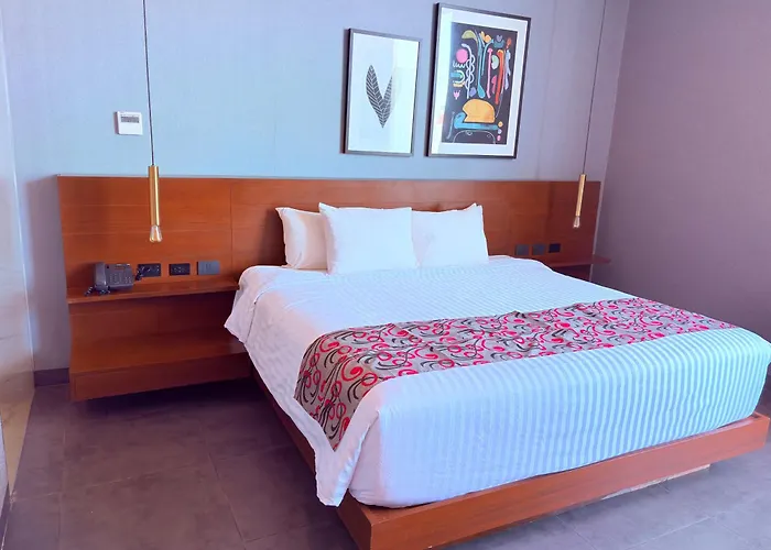 Queen Oasis Just Minutes From The Aparthotel Playa del Carmen