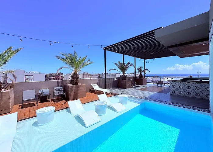 Queen Oasis Just Minutes From The Aparthotel Playa del Carmen
