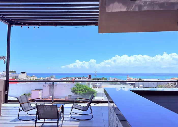Queen Oasis Just Minutes From The Playa del Carmen